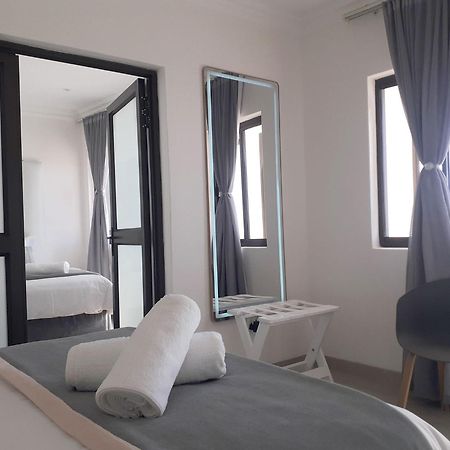 Shark Island Guesthouse Lüderitz エクステリア 写真