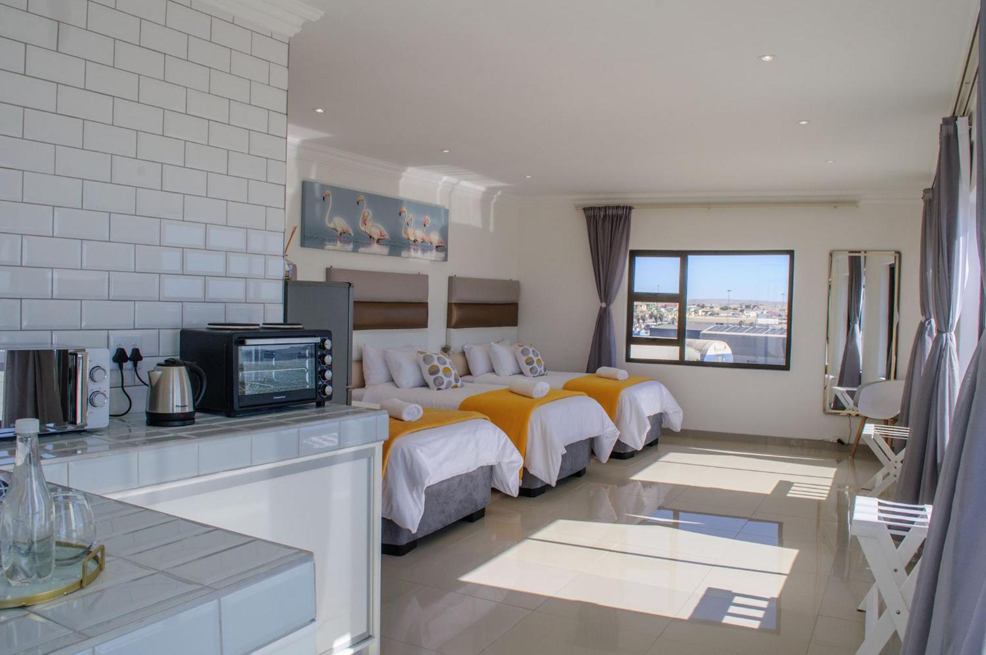 Shark Island Guesthouse Lüderitz エクステリア 写真
