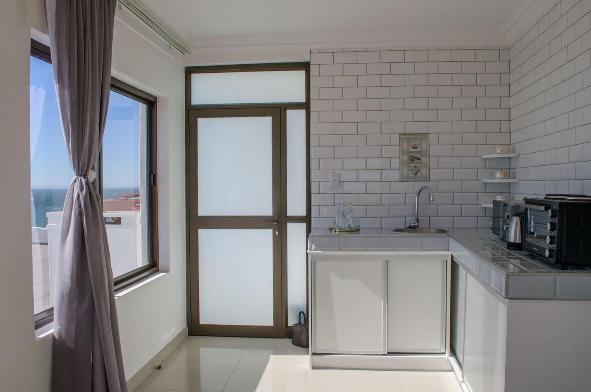 Shark Island Guesthouse Lüderitz エクステリア 写真