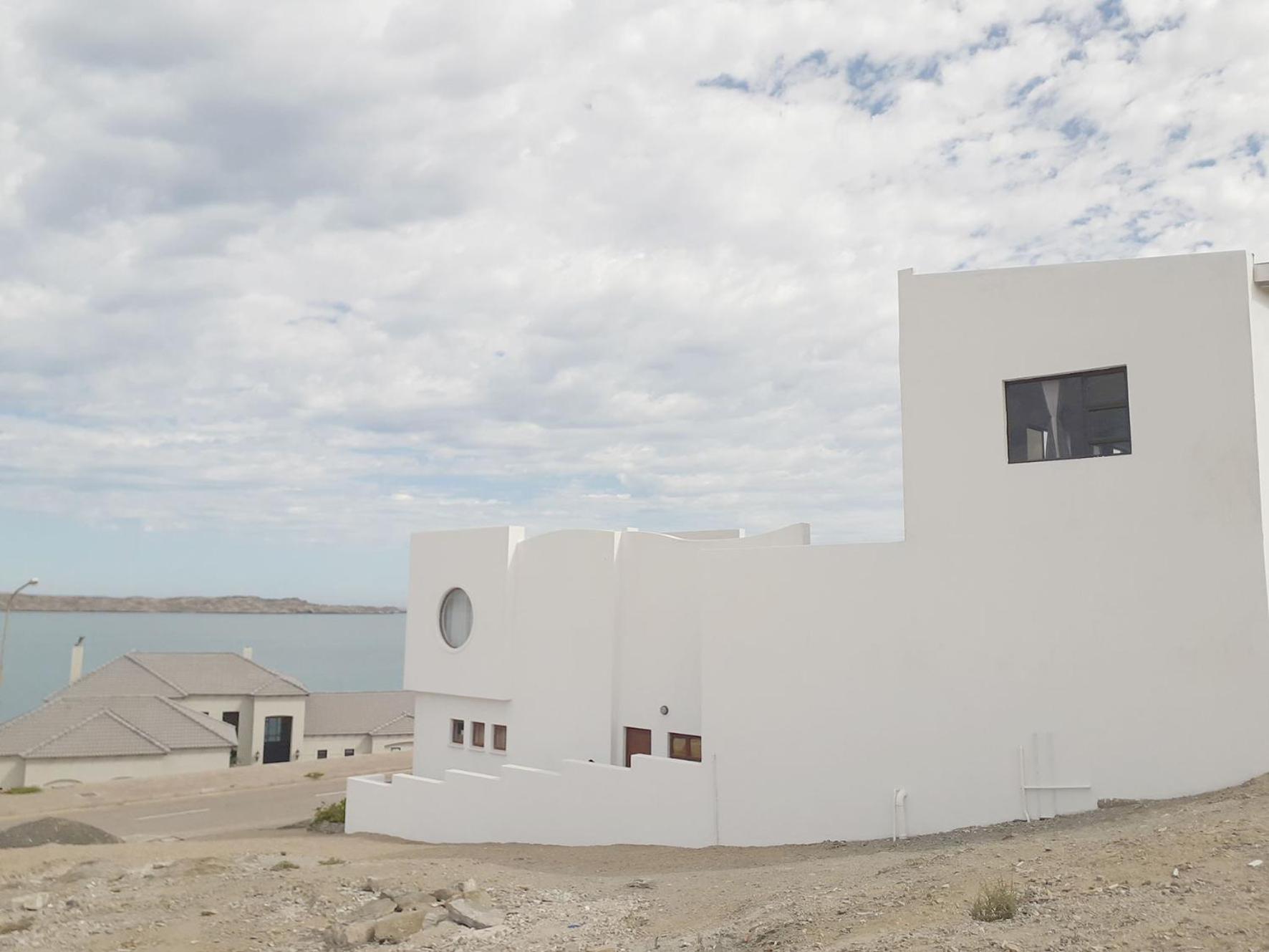 Shark Island Guesthouse Lüderitz エクステリア 写真